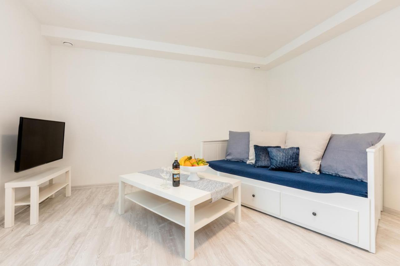 Apartmany Jedovary Trhove Sviny Exterior photo