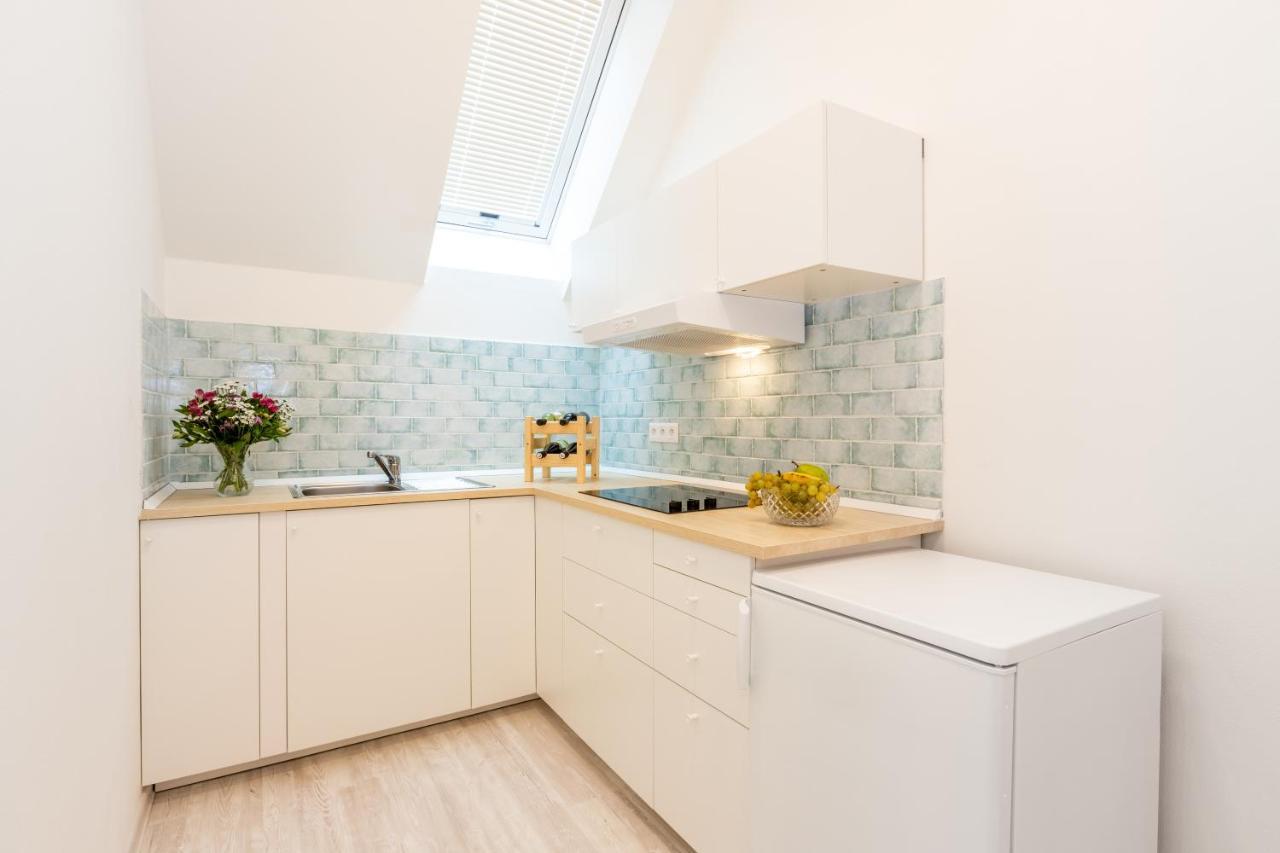 Apartmany Jedovary Trhove Sviny Exterior photo
